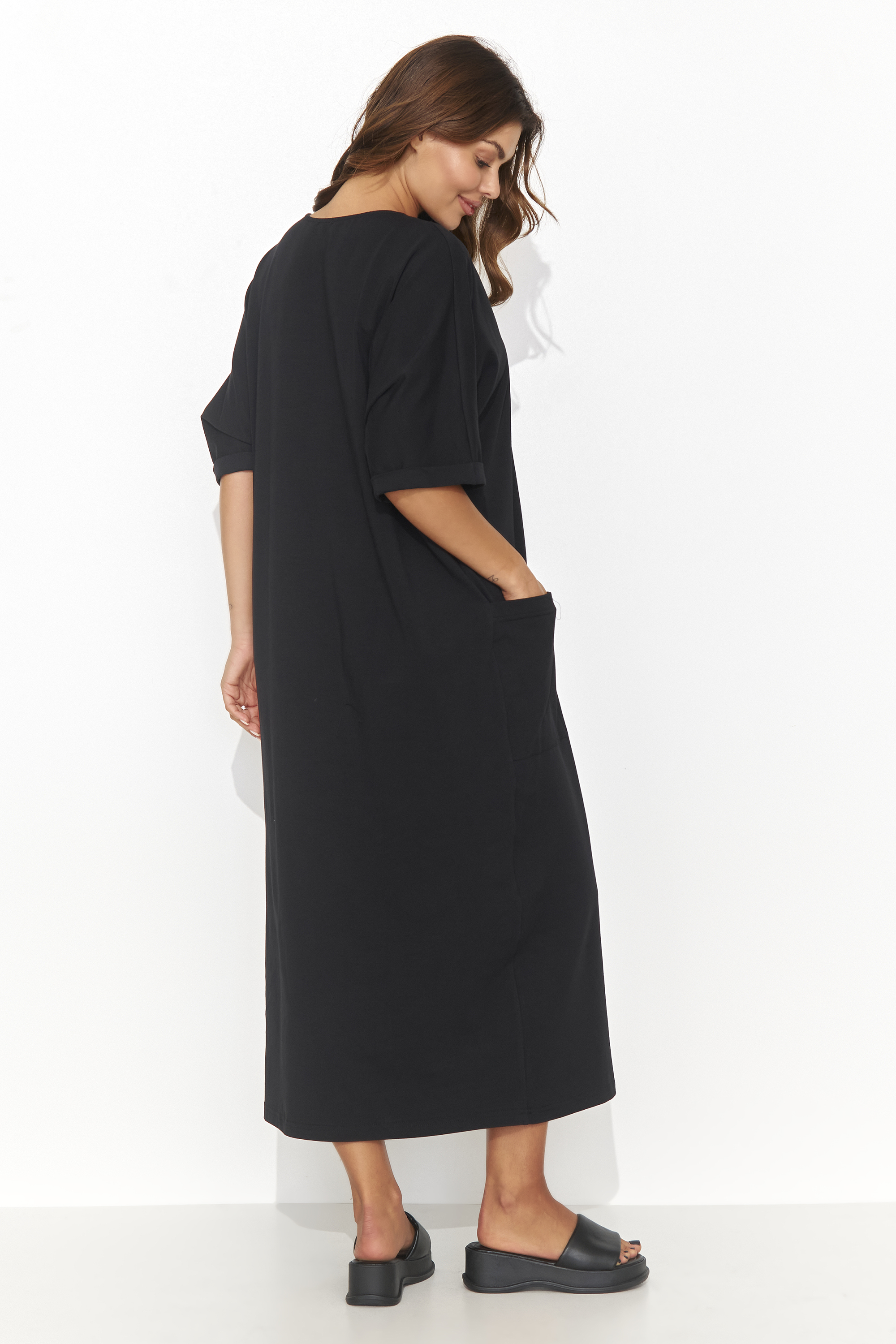 Sukienka Model NU473 Black - Numinou — zdjęcie 3