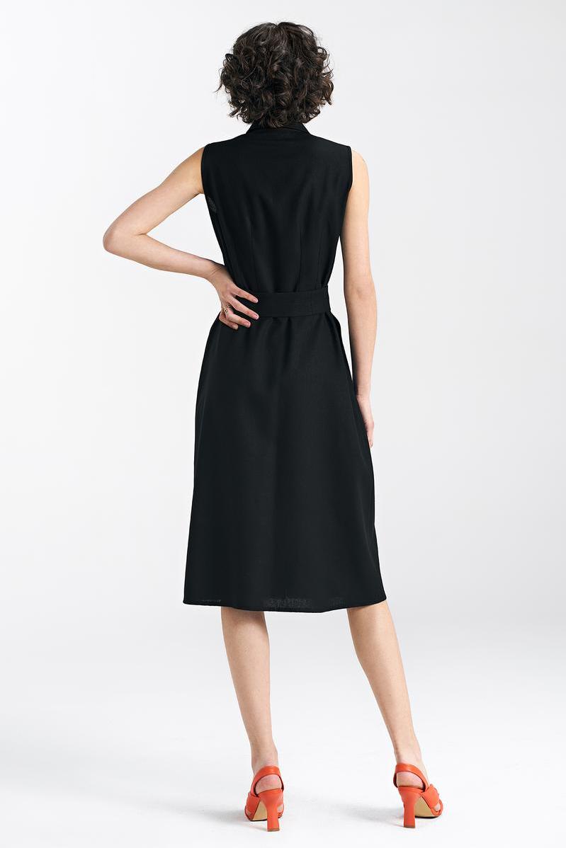 Sukienka bez rękawów zapinana na napy S236 Black - Nife — zdjęcie 3