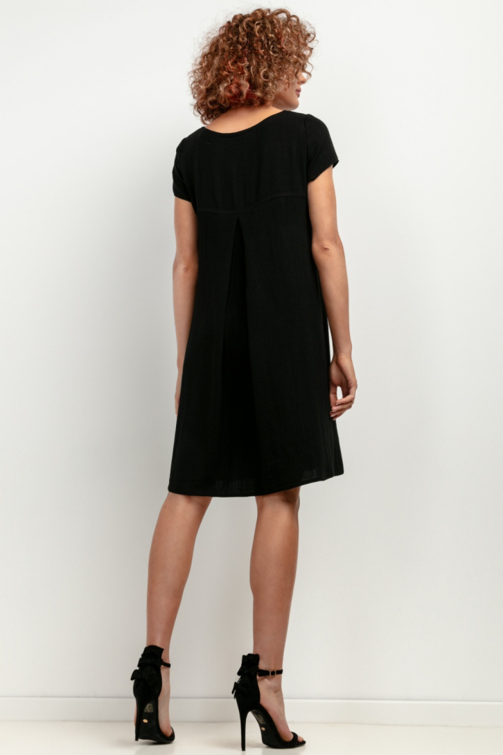 Sukienka Model T403 Black - Tessita — zdjęcie 3