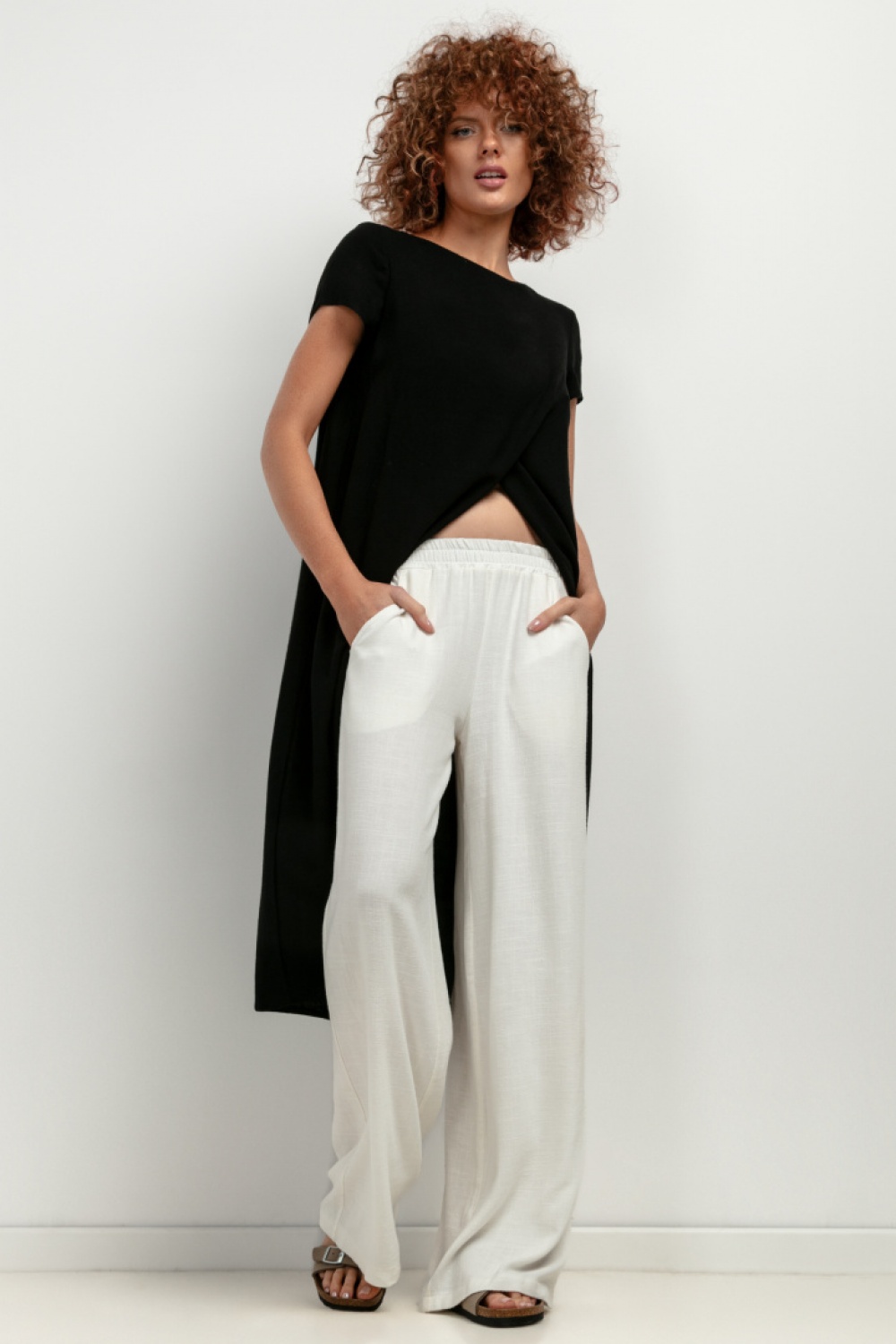 Tunika Model T405 Black - Tessita — zdjęcie 2