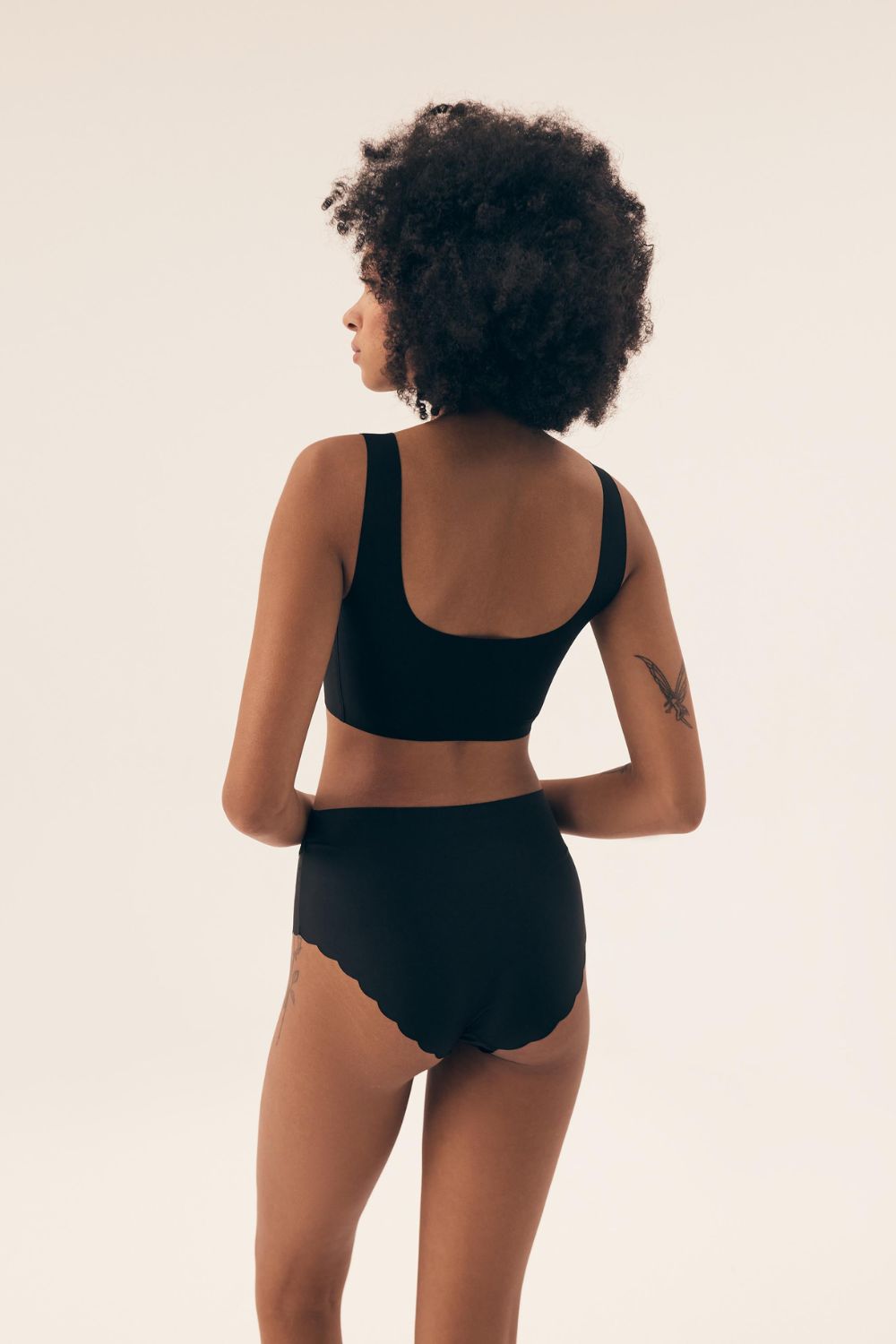 Biustonosz Soft Model Bird 42849 Black - Henderson — zdjęcie 2