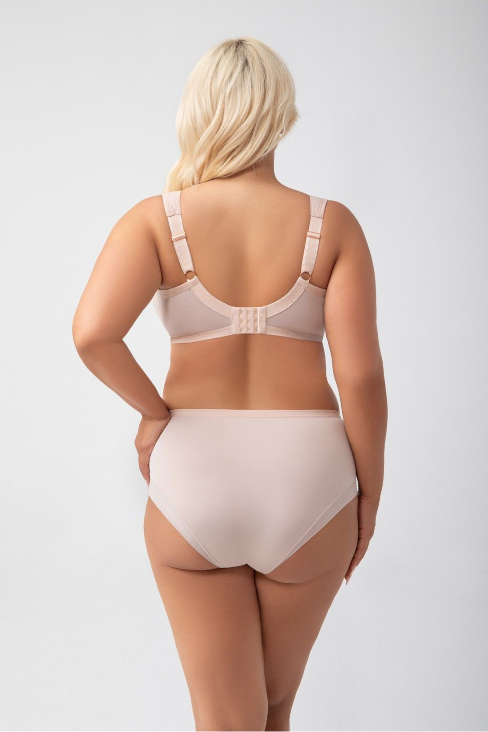 Figi Model Luissa 442/1 Beige - Gorsenia Lingerie — zdjęcie 2