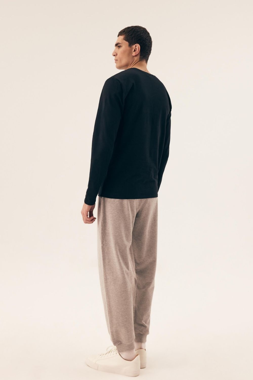 Komplet Podkoszulek Model Move 43000 Black - Henderson — zdjęcie 3