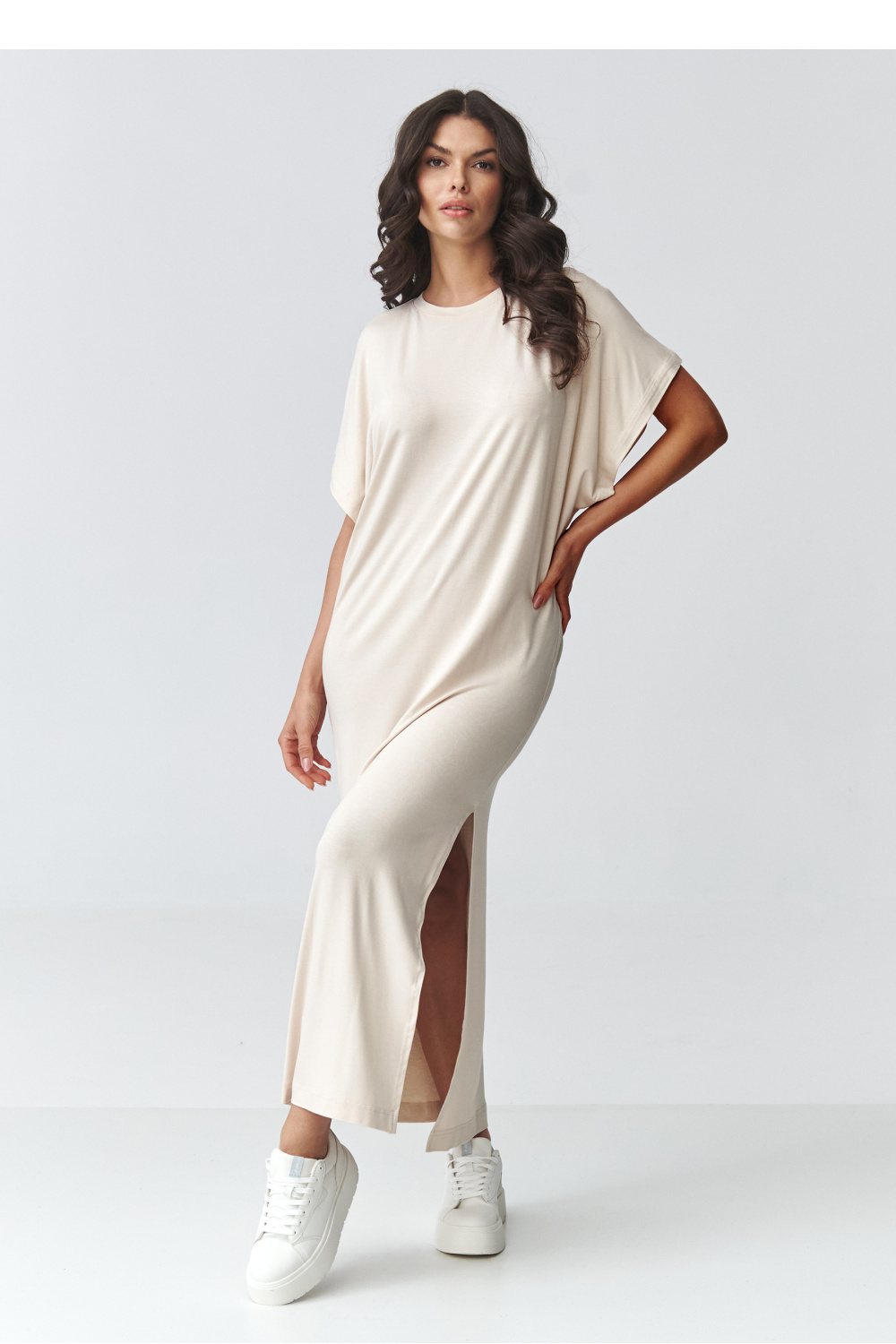 Sukienka Model M927 Light Beige - Makadamia