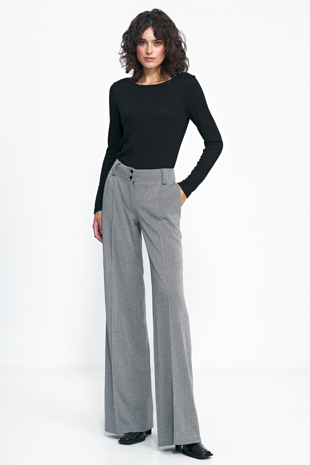 Spodnie wide leg w czarną jodełkę SD82 Black - Nife — zdjęcie 2
