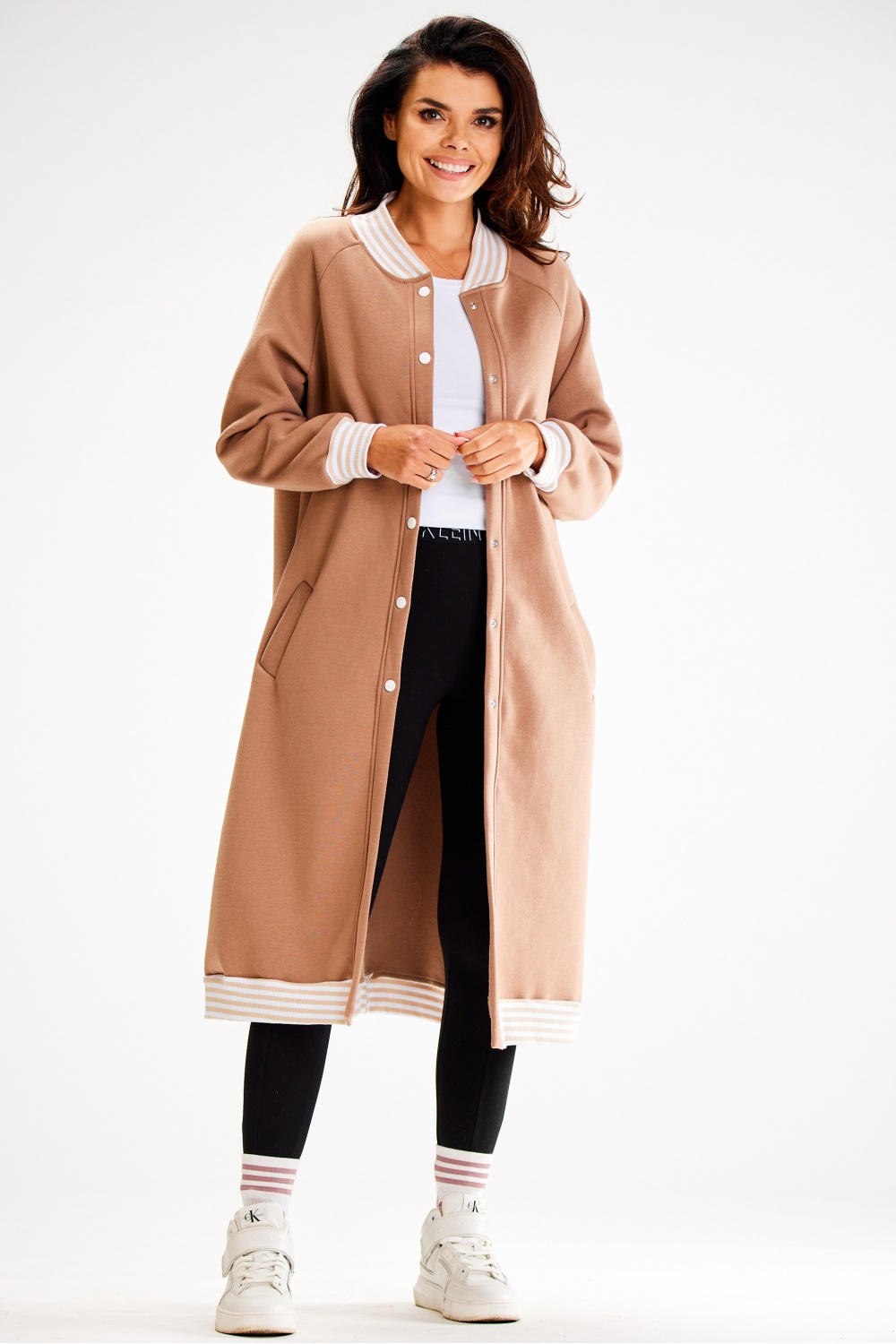 Bluza Damska Model A612 Beige - awama — zdjęcie 2