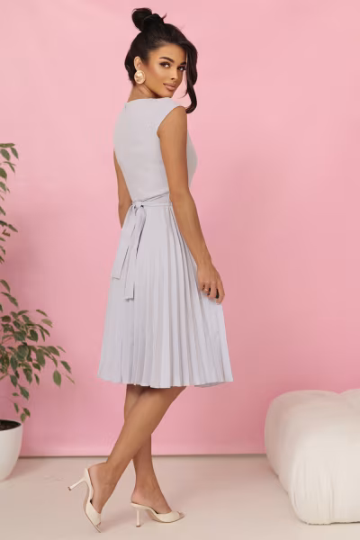 Sukienka Model 311-20 Grey - Numoco — zdjęcie 3
