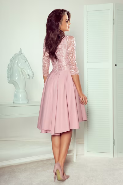 Sukienka Model Nicolle 210-11 Powder Pink - Numoco — zdjęcie 3