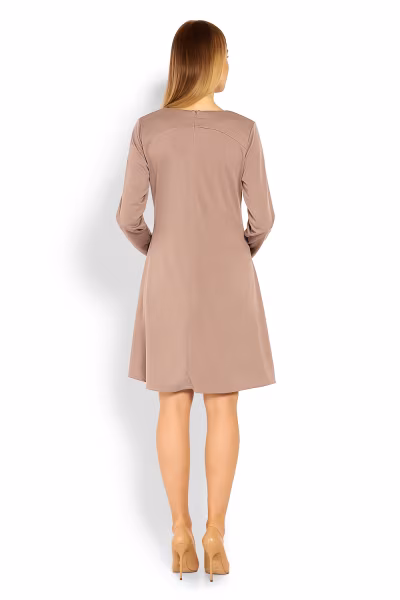 Sukienka Ciążowa Model 1359C Cappuccino - PeeKaBoo — zdjęcie 3