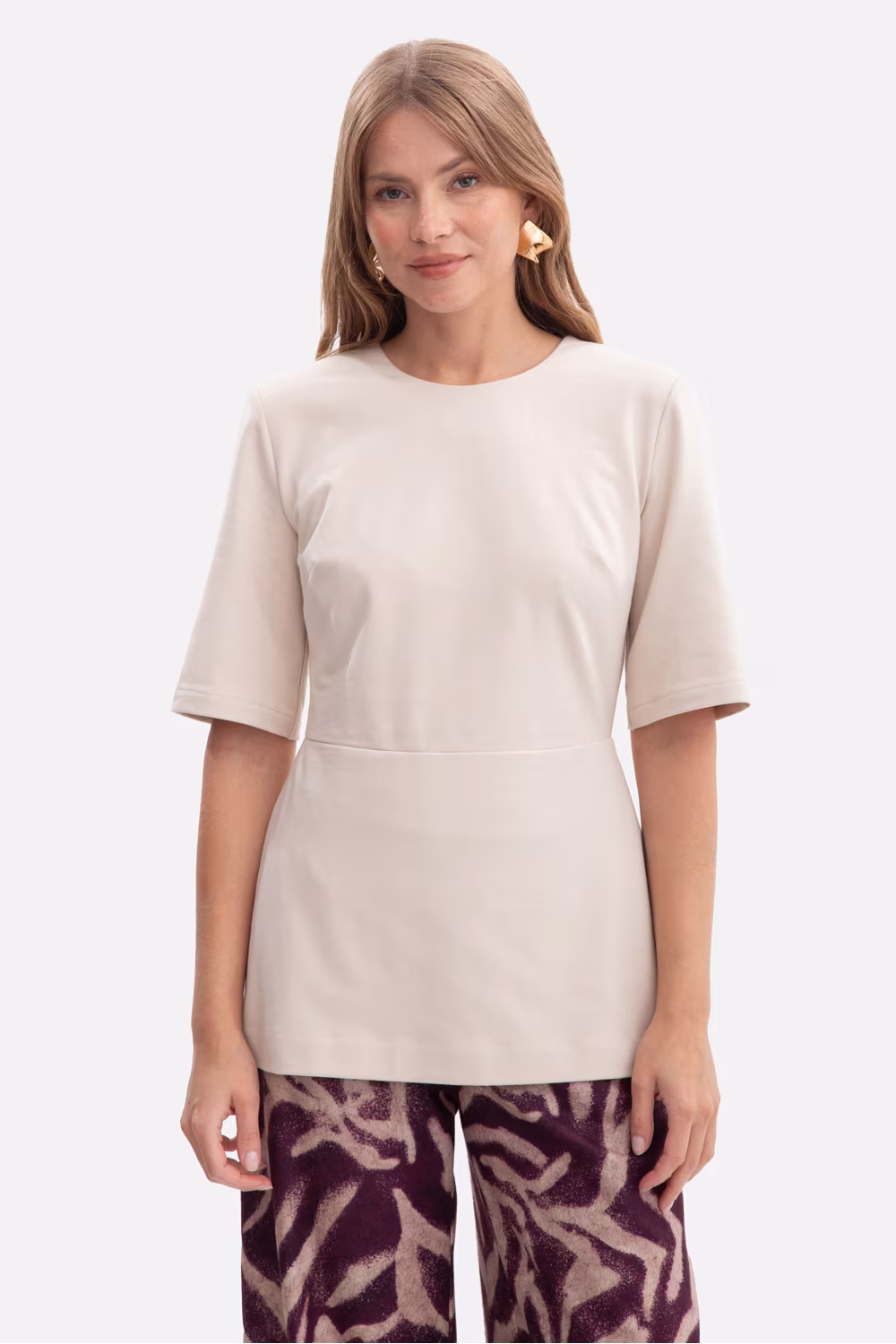 Bluzka Model B305 Piasek - BeWear