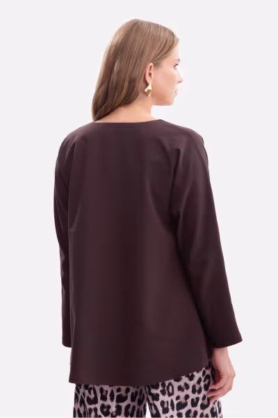 Bluzka Model B304 Gorzka Czekolada - BeWear — zdjęcie 3