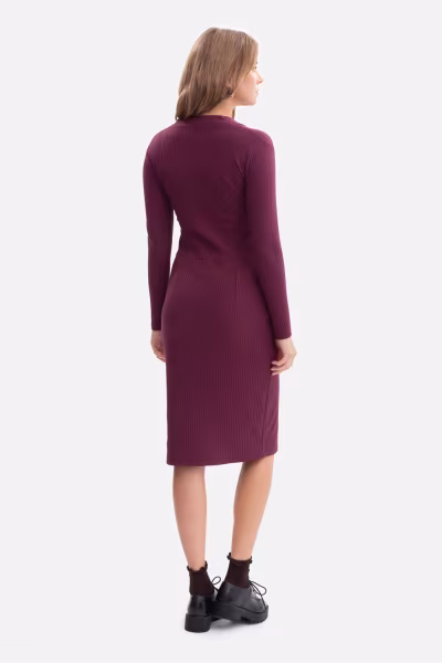 Sukienka Model B307 Śliwka - BeWear — zdjęcie 2