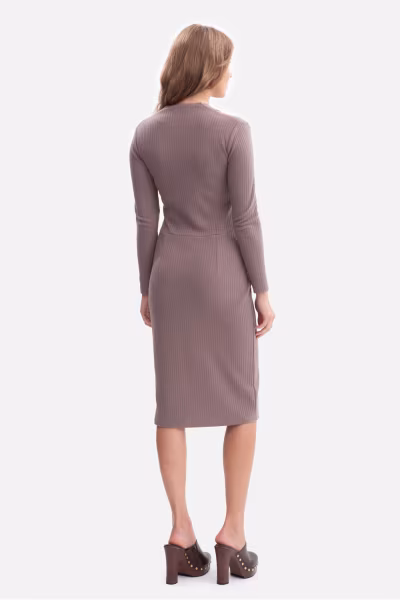 Sukienka Model B307 Cacao - BeWear — zdjęcie 2