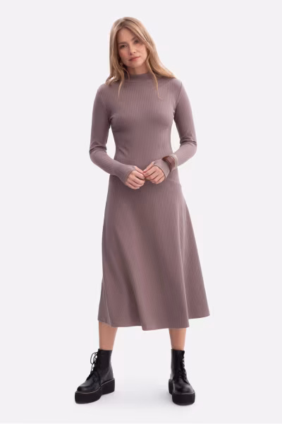 Sukienka Model B299 Cacao - BeWear — zdjęcie 1