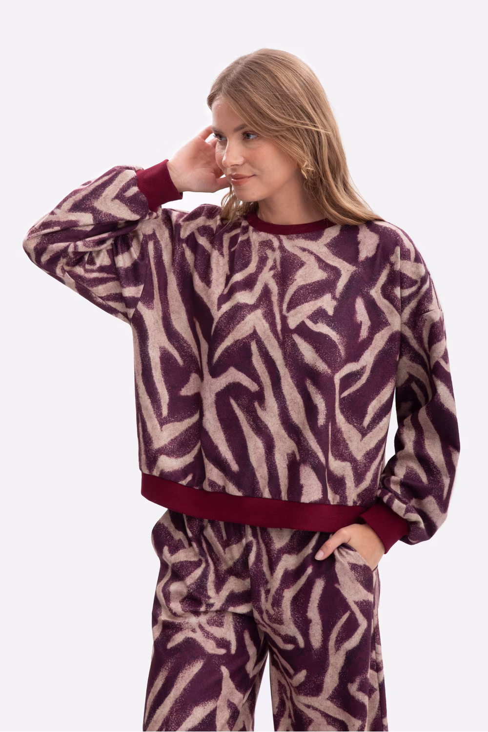 Bluza Damska Model B303 Model 2 - BeWear