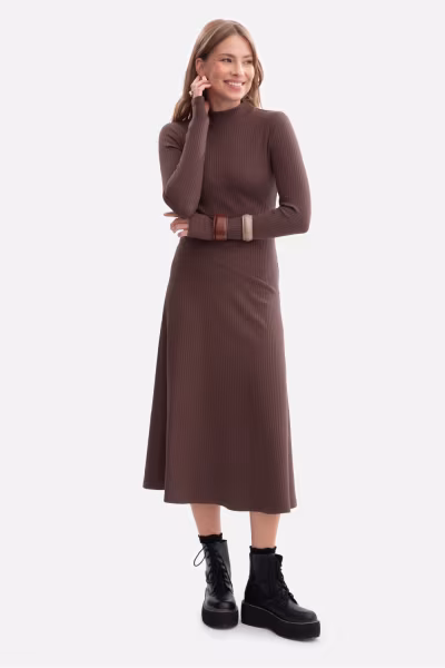 Sukienka Model B299 Brown - BeWear — zdjęcie 1