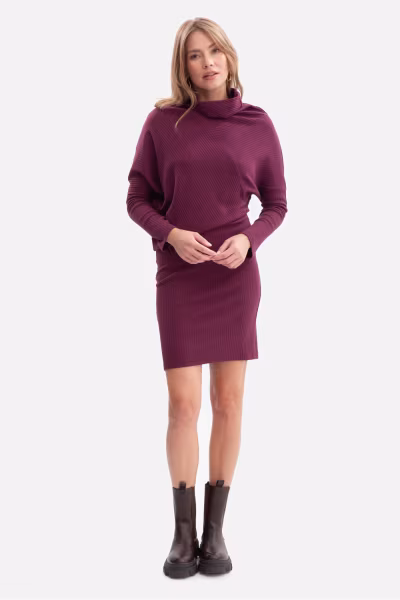 Sukienka Model B309 Śliwka - BeWear — zdjęcie 2