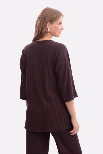 Bluzka Model B301 Gorzka Czekolada - BeWear — zdjęcie 3