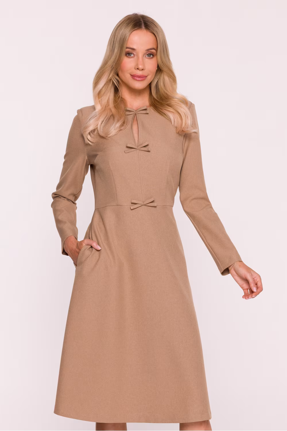 Sukienka Model S413 Beige - Stylove