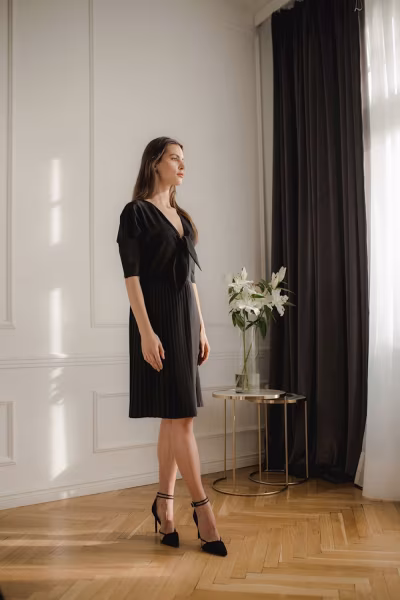 Sukienka Model L076 Black - Lenitif — zdjęcie 2