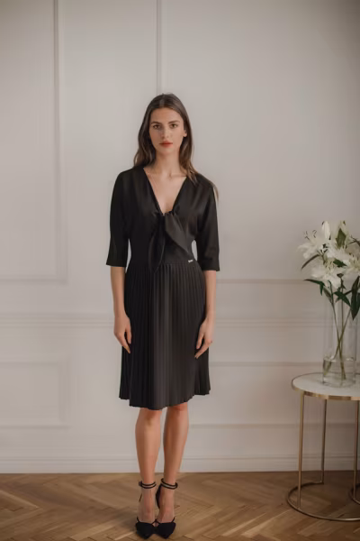 Sukienka Model L076 Black - Lenitif — zdjęcie 3