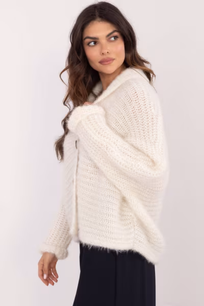 Sweter Damski Model TW-SW-BI-25002.88P Ecru - Och Bella — zdjęcie 3
