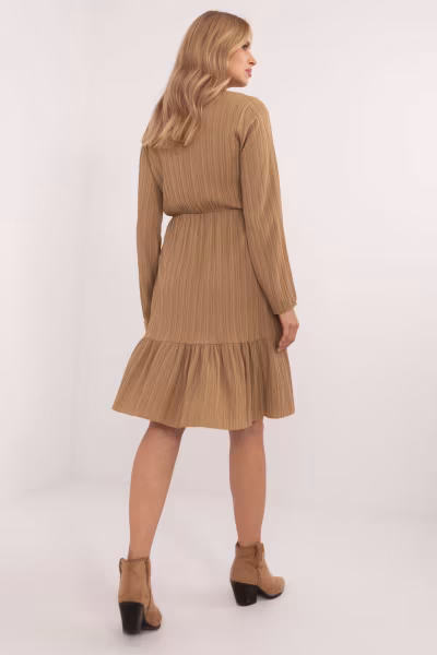 Sukienka Model TW-SK-BI-CB3331.88 Camel - Och Bella — zdjęcie 3