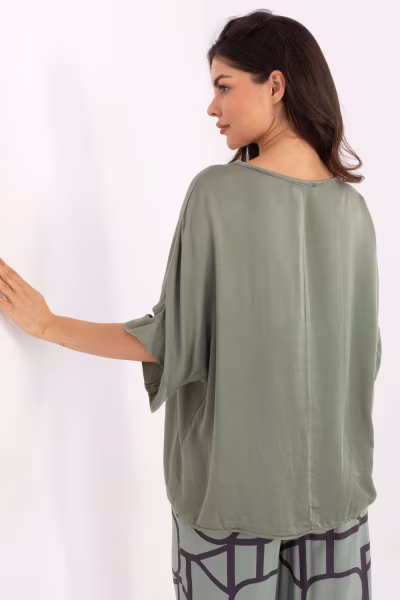Bluzka Model TW-BZ-BI-3228.75 Khaki - Och Bella — zdjęcie 3