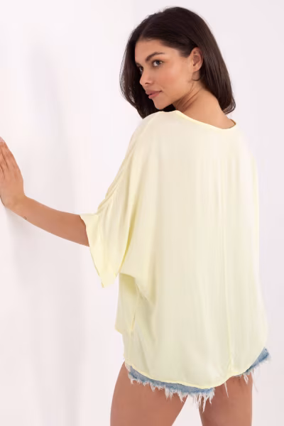 Bluzka Model TW-BZ-BI-3228.75 Light Yellow - Och Bella — zdjęcie 3