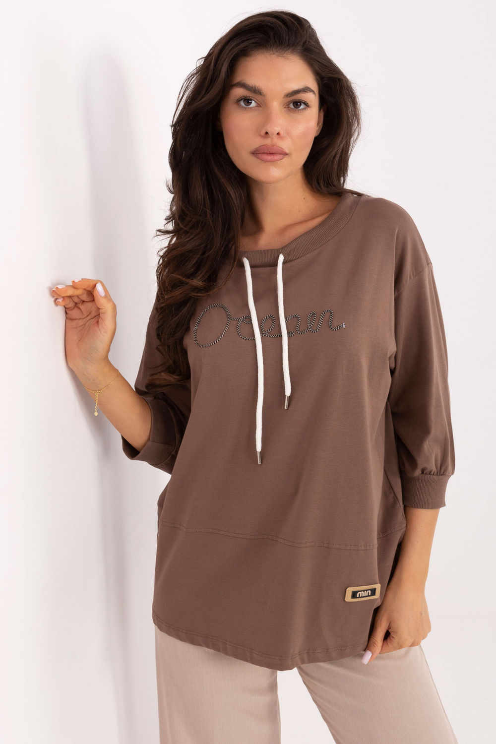 Bluzka Model RV-BZ-A785.58 Brown - Relevance