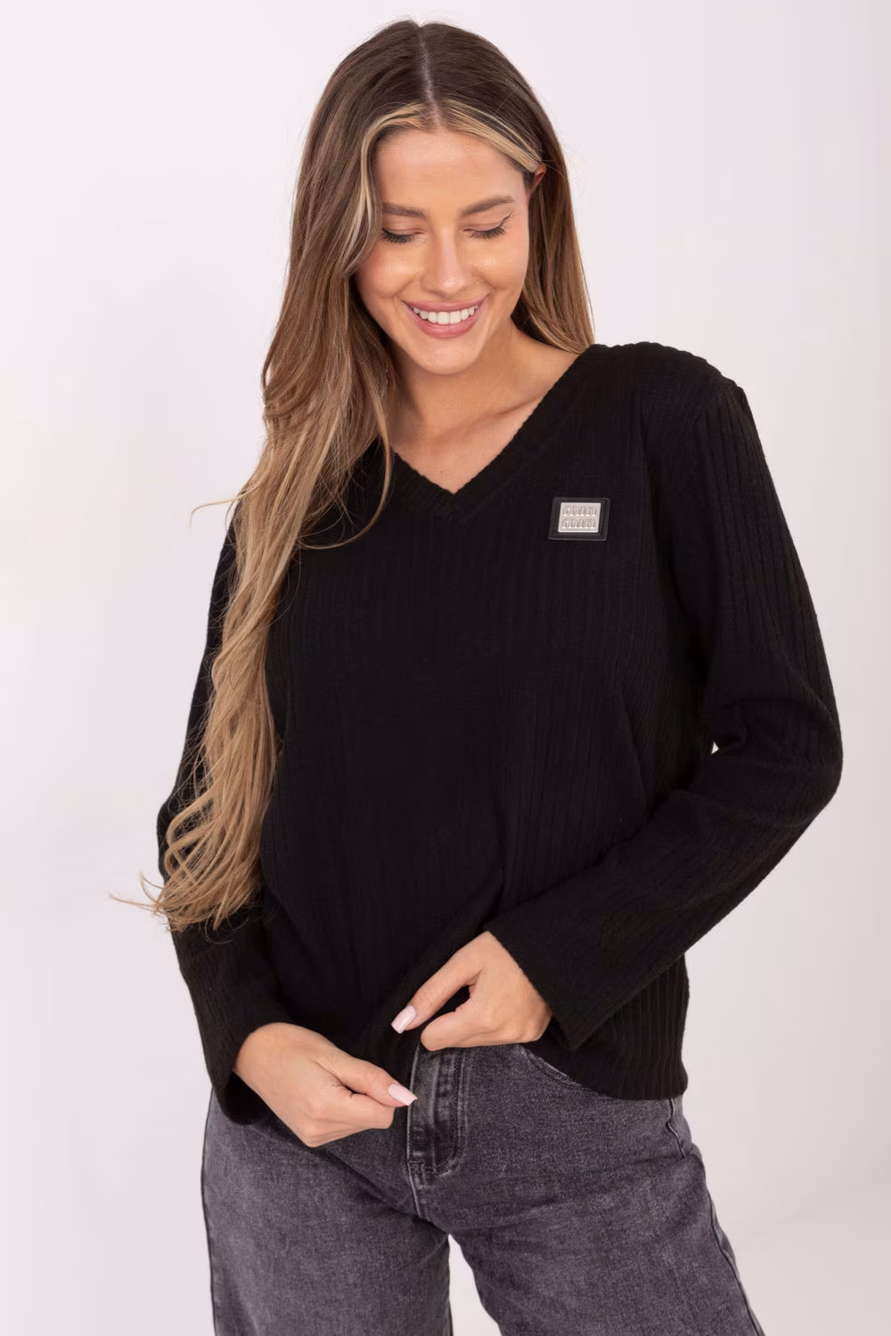 Sweter Damski Model RV-SW-A1025.80 Black - Relevance