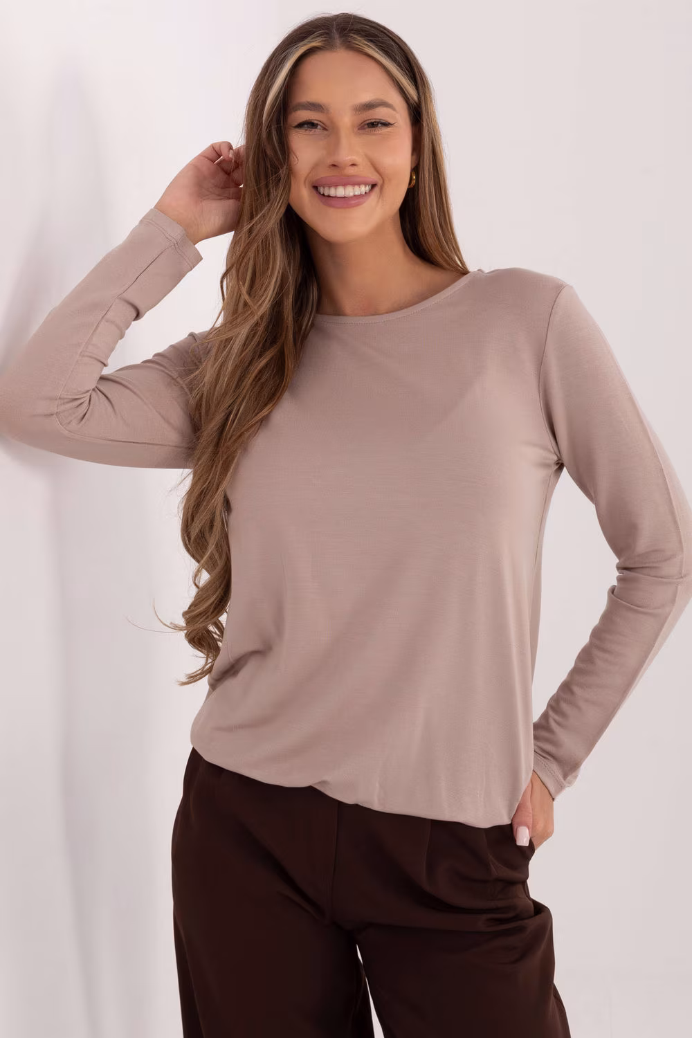 Bluzka Model RV-BZ-A-160.19P Dark Beige - Relevance