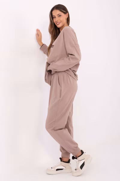 Spodnie Komplet Model RV-KMPL-A883.68 Dark Beige - Relevance — zdjęcie 2
