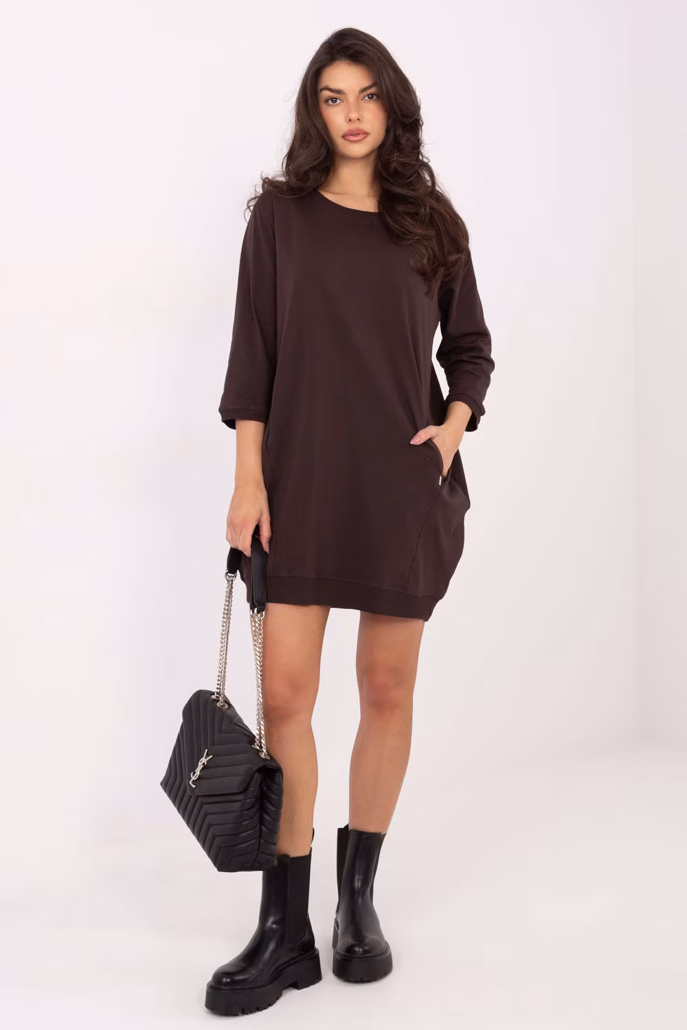 Sukienka Model RV-SK-6839.95 Dark Brown - Relevance