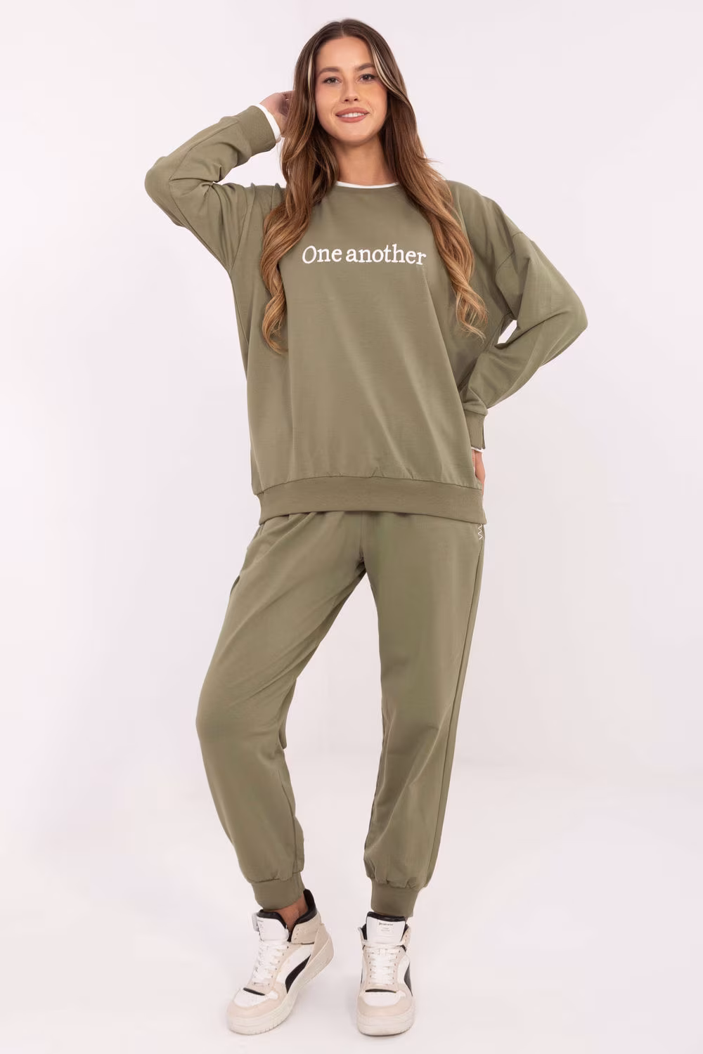 Spodnie Komplet Model RV-KMPL-A883.68 Khaki - Relevance