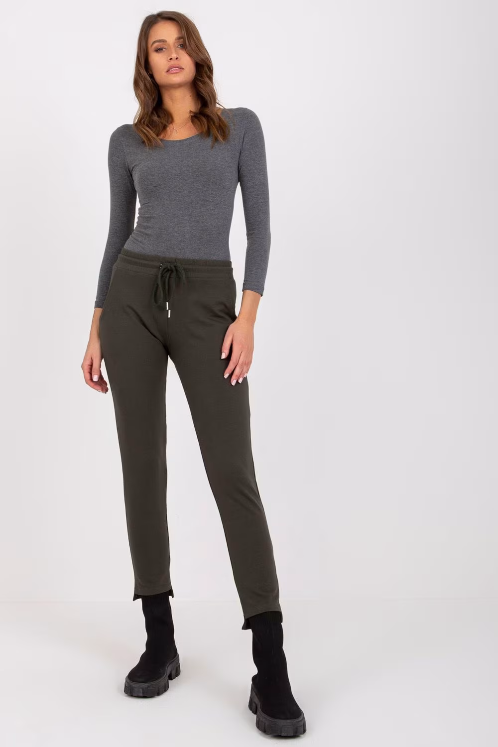 Spodnie Dresowe Model RV-DR-8380.25P Khaki - Relevance