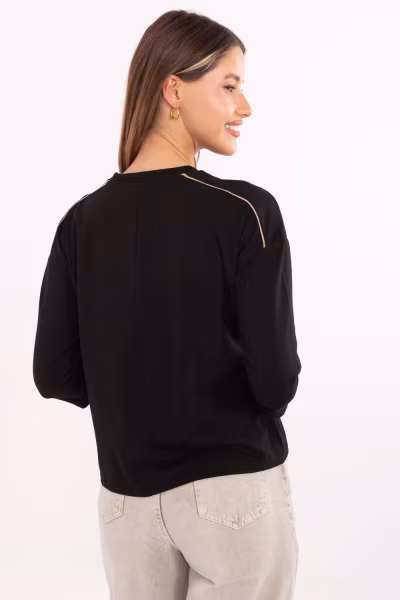 Bluzka Model RV-BZ-A826.89 Black - Relevance — zdjęcie 3