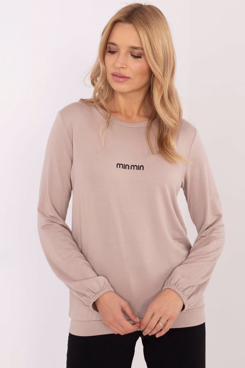 Bluzka Model RV-BZ-A-162.96 Beige - Relevance