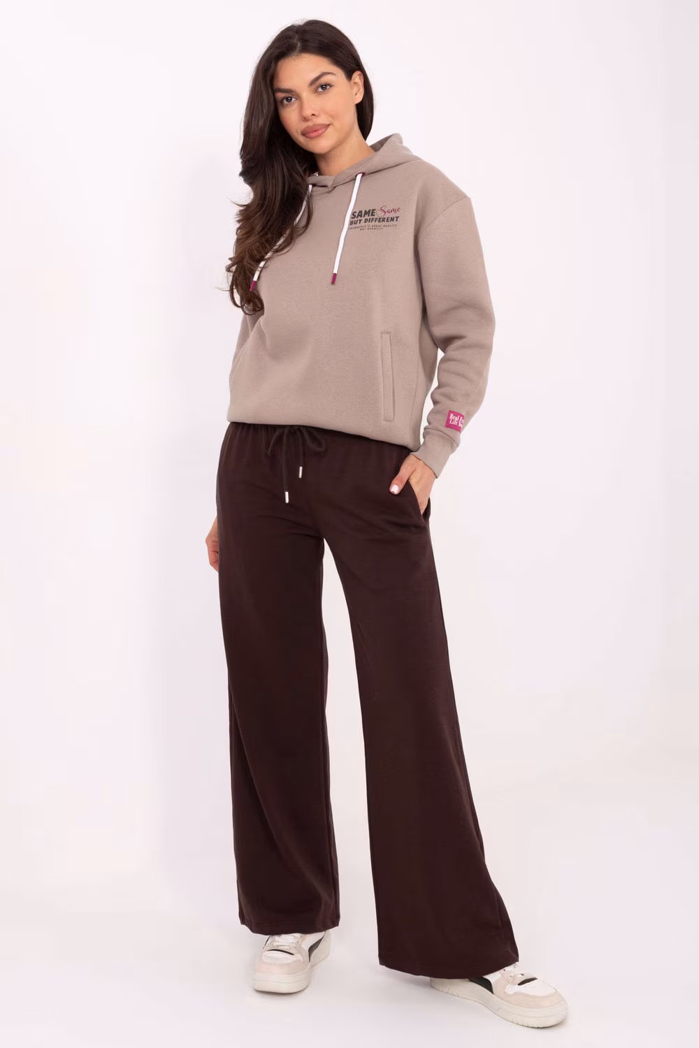 Spodnie Dresowe Model RV-DR-A590.08 Dark Brown - Relevance