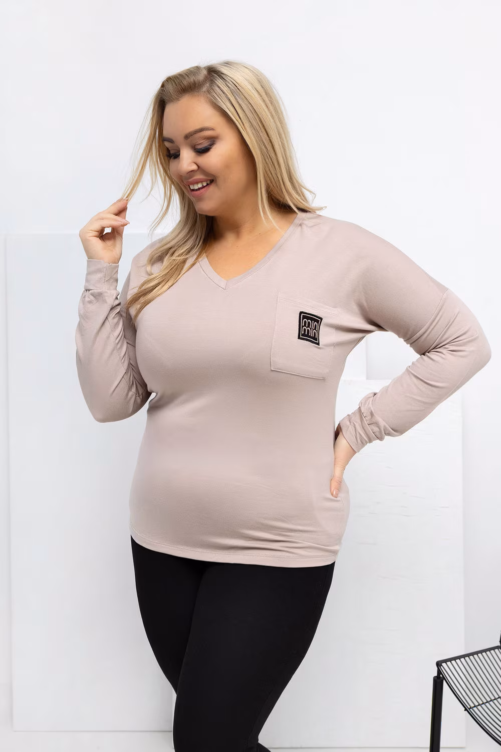 Bluzka Model RV-BZ-A-161.63 Beige - Relevance