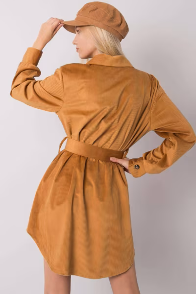 Sukienka Model DHJ-SK-10333.12P Camel - Italy Moda — zdjęcie 3