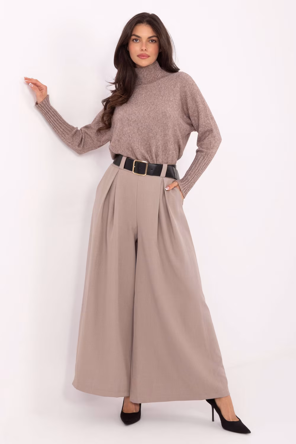 Spodnie Damskie Model IT-SP-19963.09P Dark Beige - Italy Moda
