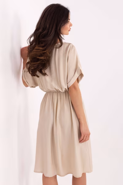 Sukienka Model MI-SK-A63751.67 Beige - Italy Moda — zdjęcie 3