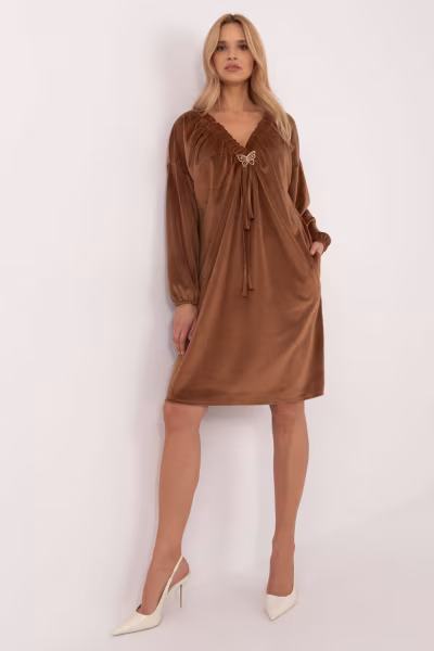Sukienka Model DHJ-SK-19890.86P Light Brown - Italy Moda — zdjęcie 1