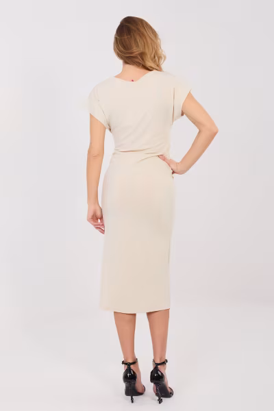 Sukienka Model IT-SK-20817.70 Beige - Italy Moda — zdjęcie 3