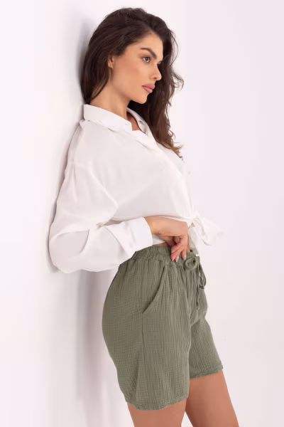 Szorty Damski Model MO-SN-9717.95 Khaki - Italy Moda — zdjęcie 2