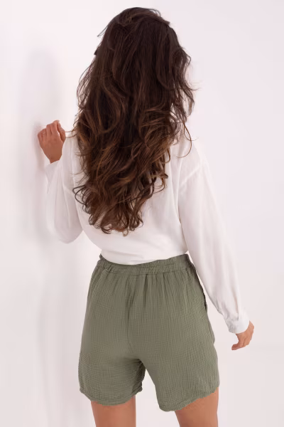 Szorty Damski Model MO-SN-9717.95 Khaki - Italy Moda — zdjęcie 3