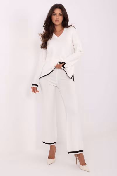 Spodnie Komplet Model IT-KMPL-99062.66 Ecru - Italy Moda — zdjęcie 1