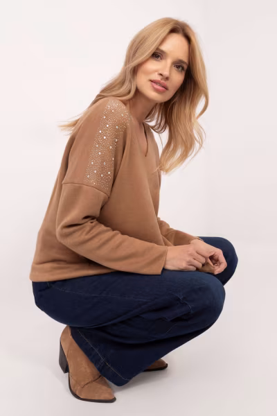 Sweter Damski Model DHJ-SW-17690.21 Camel - Italy Moda — zdjęcie 2
