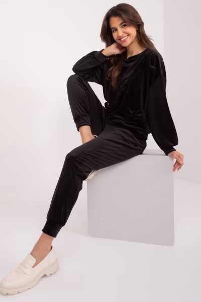 Spodnie Komplet Model DHJ-KMPL-8850.68 Black - Italy Moda — zdjęcie 2
